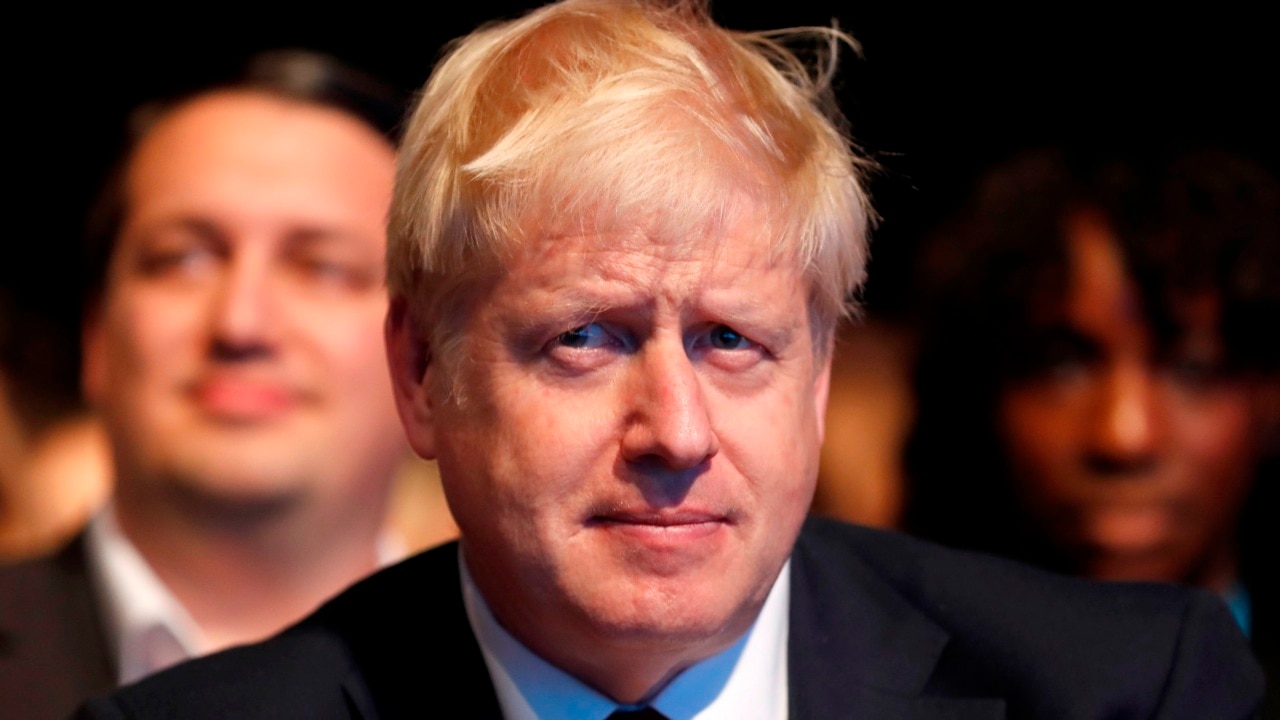 Boris Johnson denies squeezing journalist's thigh