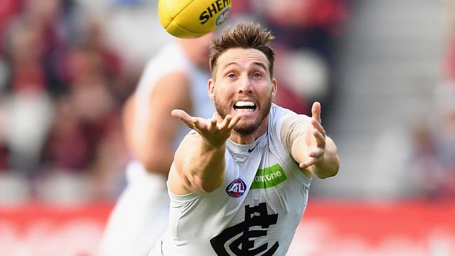 Dale Thomas in action for Carlton against Melbourne.