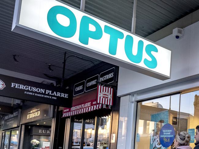 General photo of an Optus store in Melbourne, Australia, Tuesday, June 19, 2018. (AAP Image/Luis Ascui) NO ARCHIVING