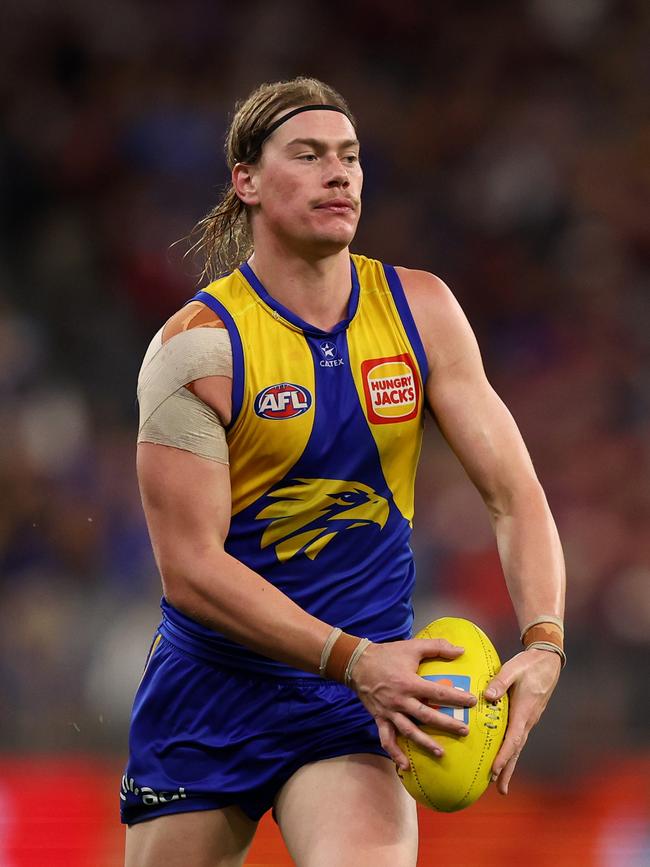 Harley Reid’s midfield minutes have dropped.