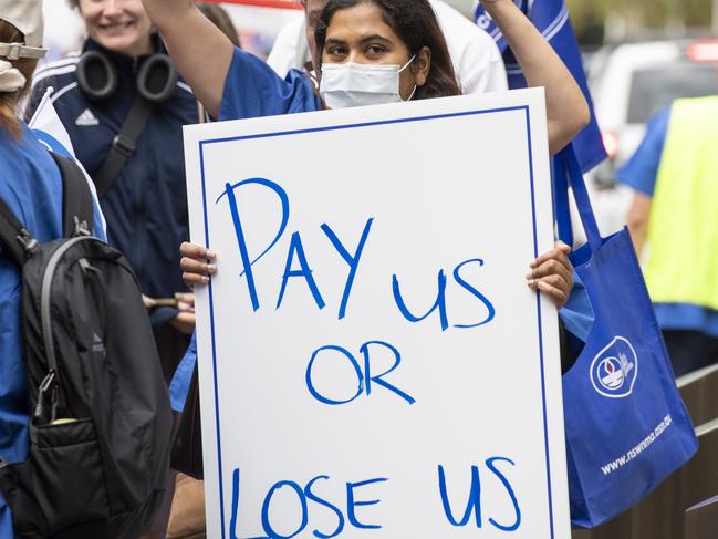 SYDNEY, AUSTRALIA - NewsWire- Wednesday, 26 February 2025:Pictures of Nurses and Midwives' Picket Outside NSW Parliament Sydney.Picture: NewsWire / Monique Harmer