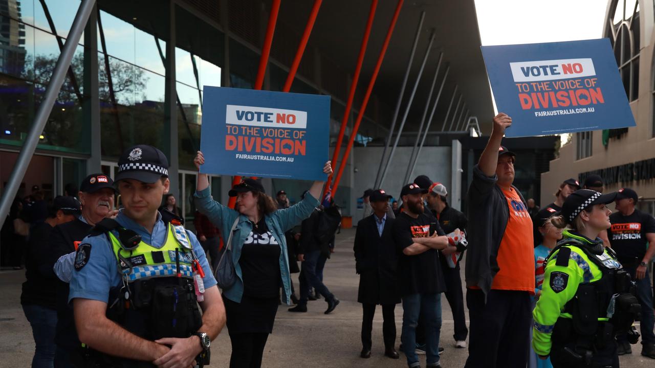 No vote supporters with police face-off against the largely student protesters. Picture: NCA NewsWire/Philip Gostelow