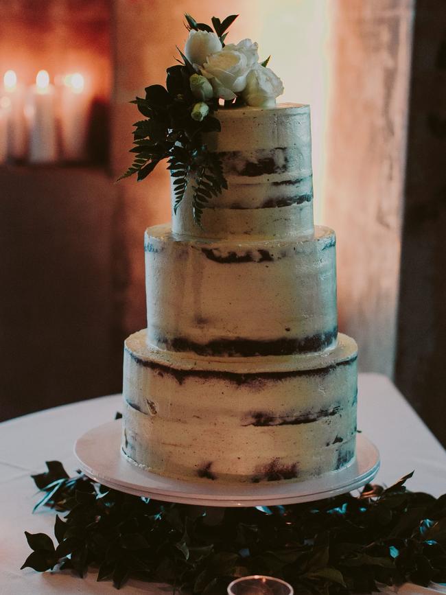 Good trim: Cat and Jake’s wedding cake Pic: Luke Going Photography