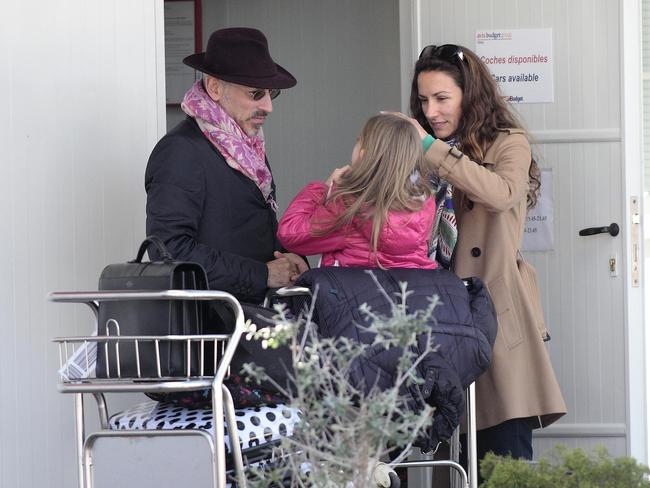 Telma Ortiz with del Burgo and her daughter in 2014. Picture: Europa Press/Europa Press via Getty Images