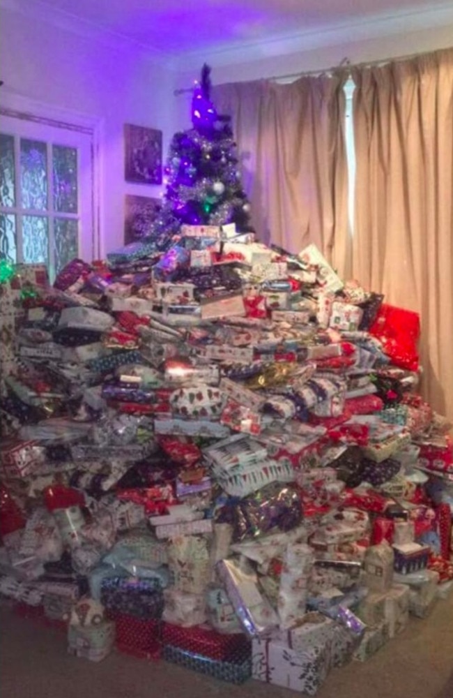 UK mum divides internet with “overwhelming” Christmas presents haul ...