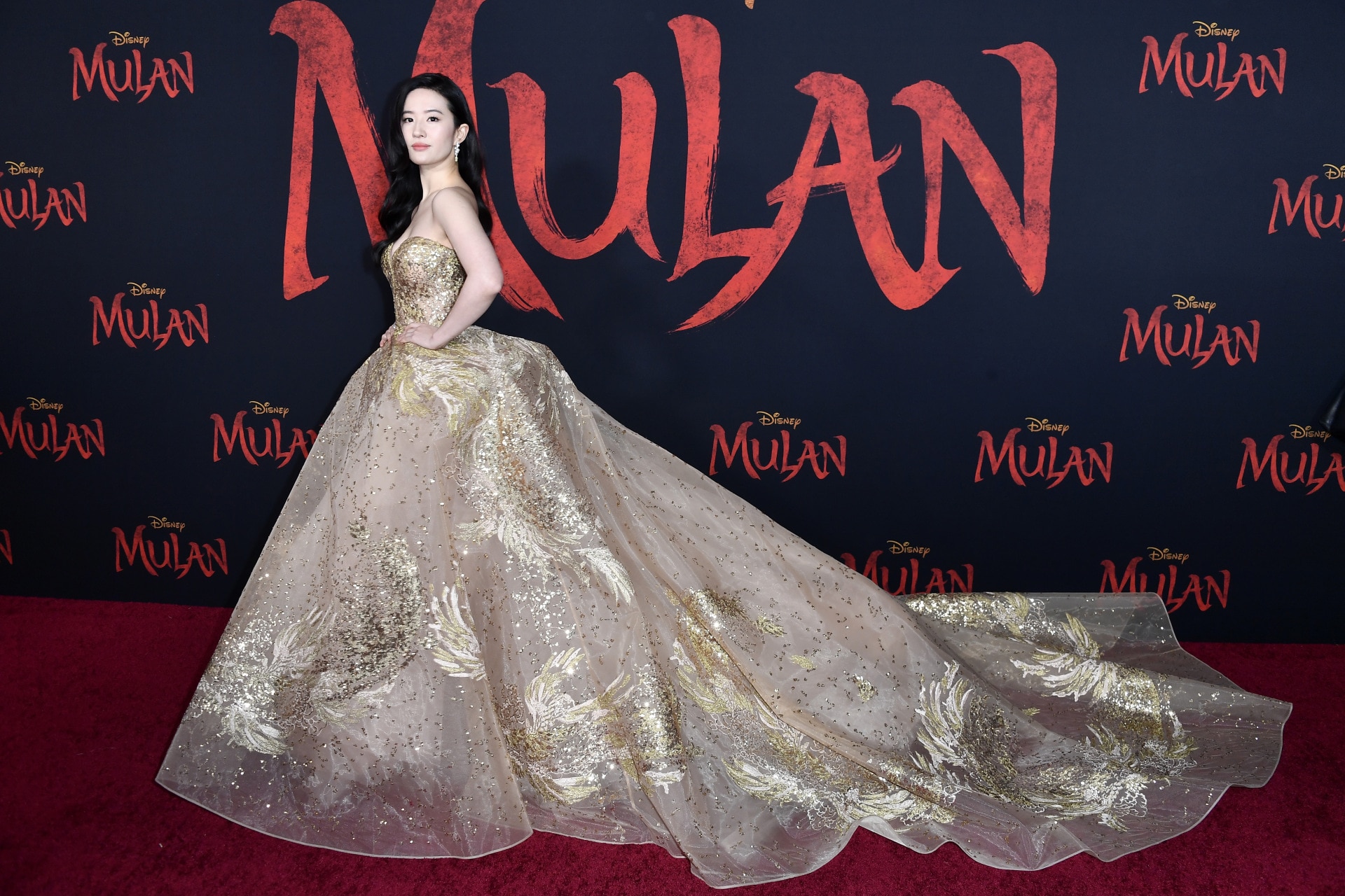 Liu Yifei had a real-life Disney Princess moment at the world premiere of  Mulan - Vogue Australia