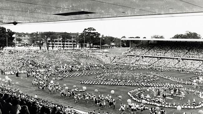 The much-loved Parramatta Stadium opens on March 5, 1986.