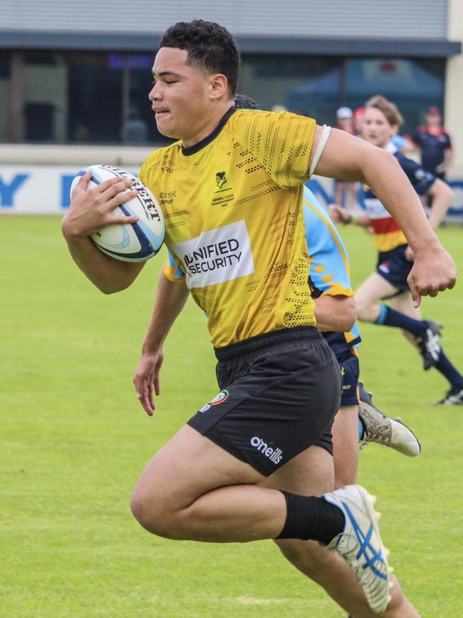 Roman Schmidt-Tuaimau, a football star of the future.