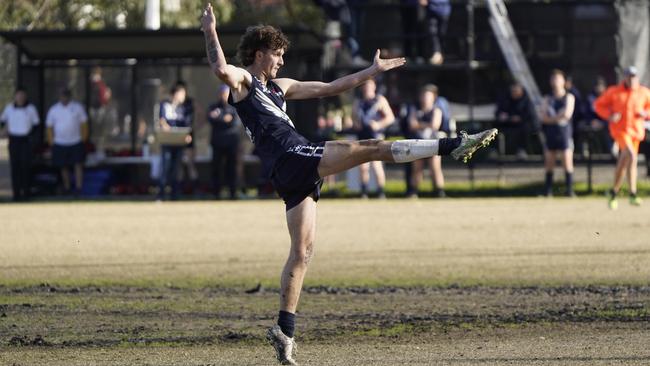 MPNFL: Edithvale-Aspendale’s Zack O'Neill kicks long. Picture: Valeriu Campan