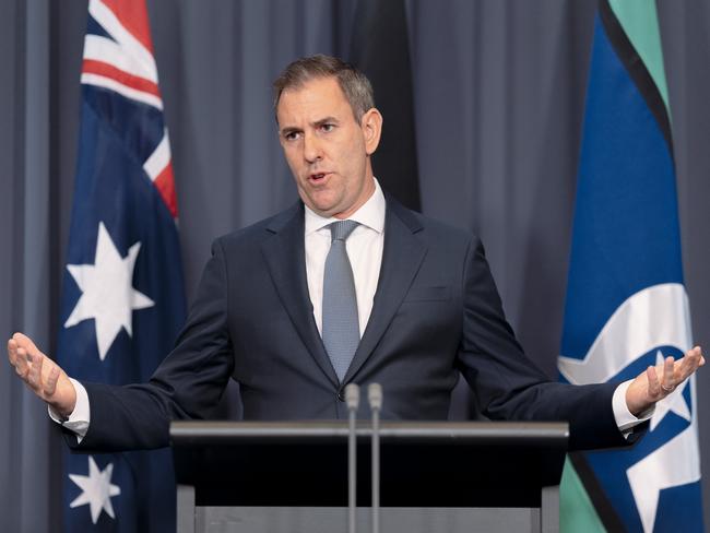 CANBERRA, AUSTRALIA, NewsWire Photos. DECEMBER 16, 2024: Australian federal treasurer Jim Chalmers holds a press conference in The Blue Room at Parliament House in Canberra. Picture: NewsWire / David Beach