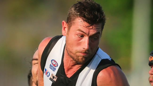 Magpie ruckman Matthew Dennis is all business in last night’s loss to the Darwin Buffaloes at TIO Stadium. Picture GLENN CAMPBELL