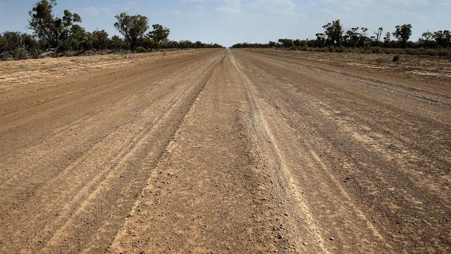 The dirt track along the Darling River Run between Goodooga and Brewarrina. Picture: Toby Zerna