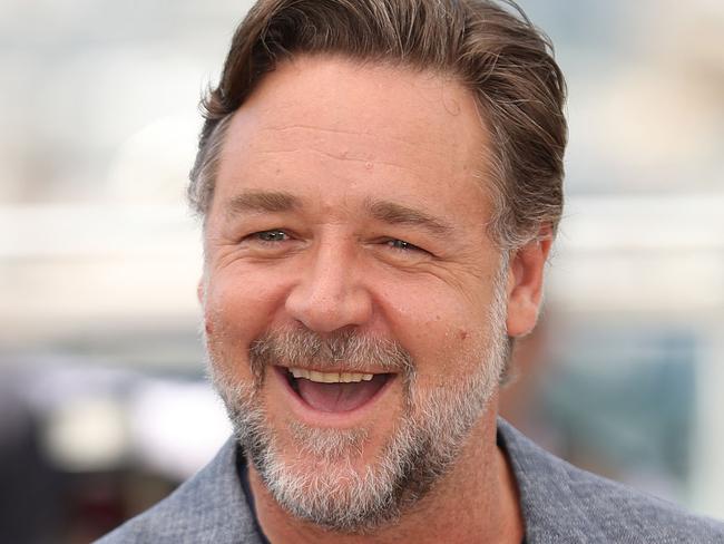 CANNES, FRANCE - MAY 15: Russell Crowe attends 'The Nice Guys (The Nice Guys-LA Detectives)' - Photocall at the annual 69th Cannes Film Festival at Palais des Festivals on May 15, 2016 in Cannes, France. (Photo by Mike Marsland/Mike Marsland/WireImage)