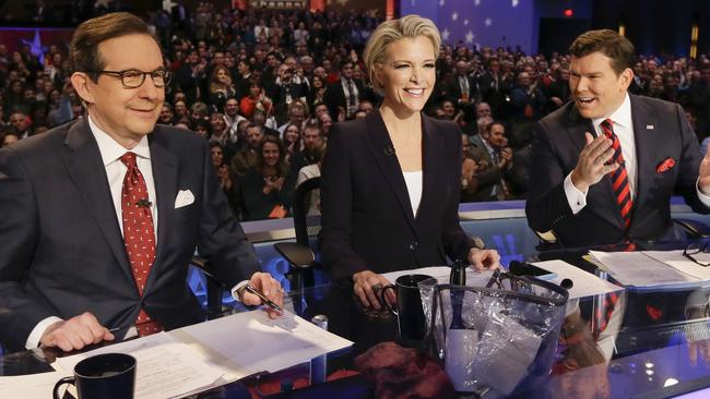 Kelly with co-moderators Chris Wallace (left) and Bret Baier (right) at the second Fox debate, which Trump did not attend.