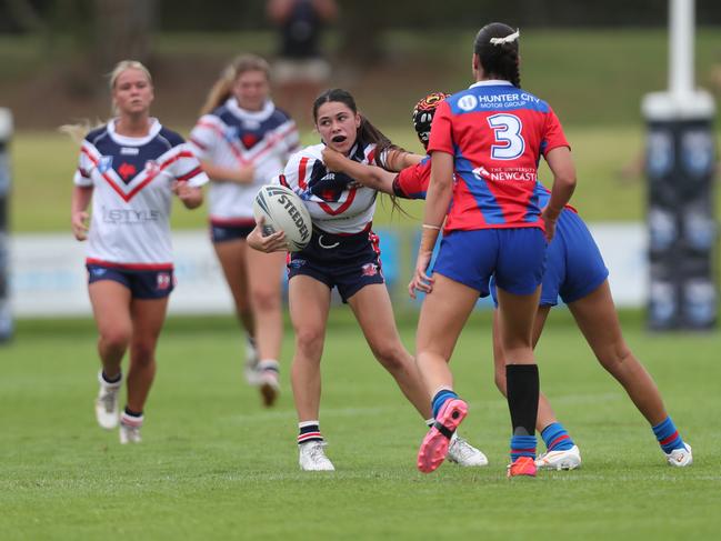 Marley Gristwood tries to break free from a tackle. Picture: Sue Graham