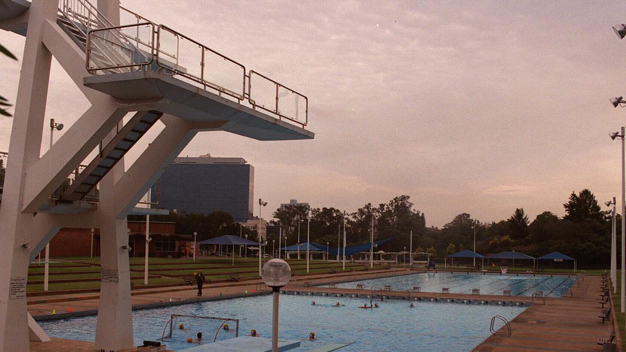 November 26, 1995: The pools were famous for the diving boards. Picture: Milan Scepanovic