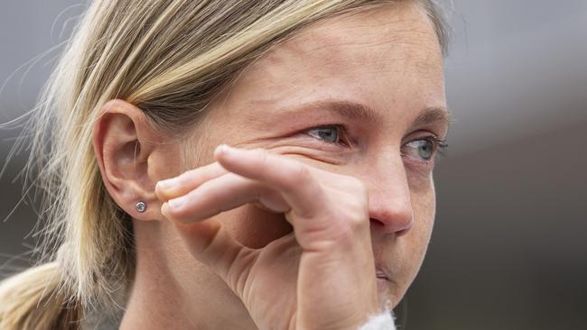 MELBOURNE, AUSTRALIA - NOVEMBER 09: Meg Lanning displays emotion as she speaks to the media during a media opportunity announcing her international cricket retirement at Melbourne Cricket Ground on November 09, 2023 in Melbourne, Australia. (Photo by Daniel Pockett/Getty Images)