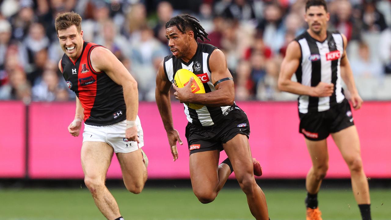 Isaac Quaynor provides plenty of dash from the Magpies’ defence. Picture: Mark Stewart