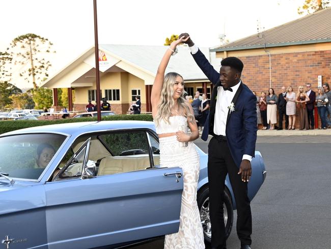 Graduate, Sarah Hartwig and her partner Yasir Elhag arrived in a 1965 Ford Mustang. Concordia College seniors arrive at Redlands for the 2020 formal.