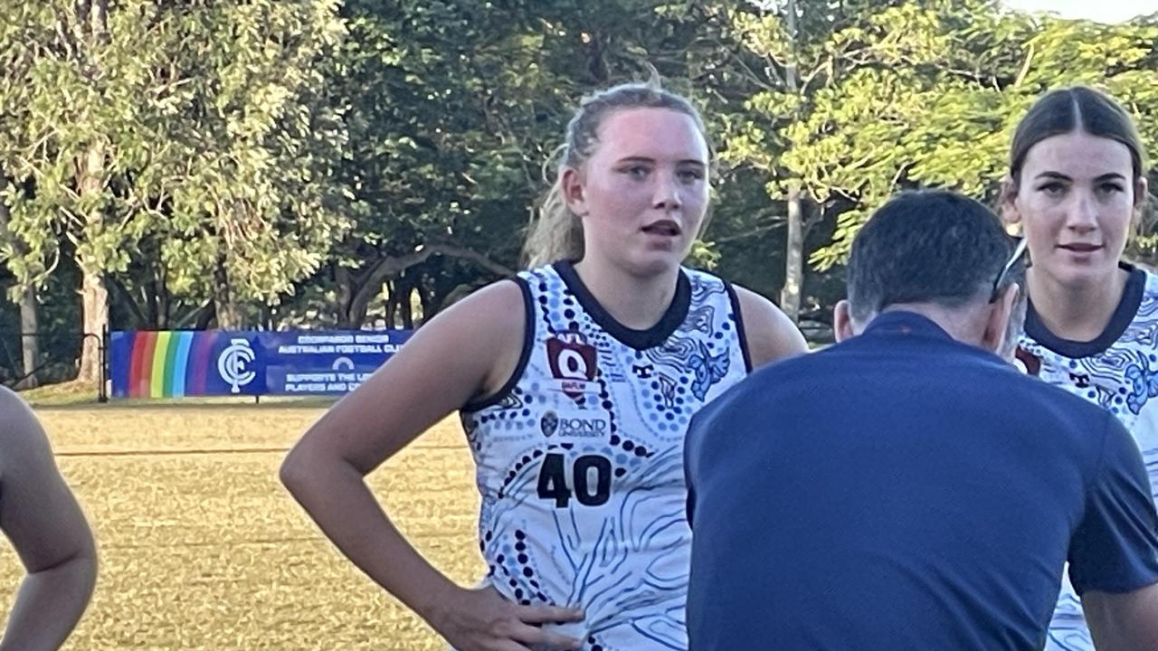 Members of the Tweed Coolangatta under 17 SEQ AFL girls.