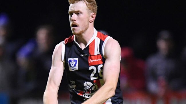 MELBOURNE, AUSTRALIA - MAY 21: Will Arthurson of Frankston runs with the ball during the round six VFL match between Frankston and Footscray at Skybus Stadium on May 21, 2021 in Melbourne, Australia. (Photo by Morgan Hancock/AFL Photos/via Getty Images)