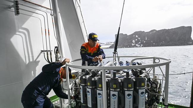 Scientists and researchers from various countries are collaborating on projects during the X Antarctic Expedition aboard Colombian research vessel ARC Simon Bolivar. Picture: AFP