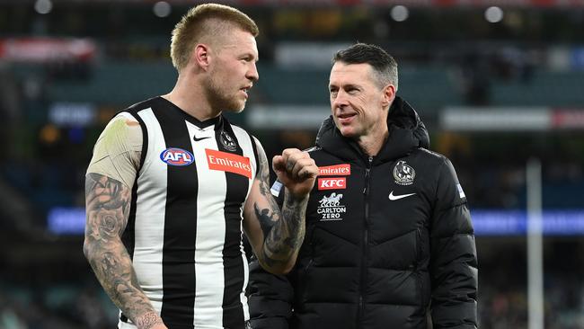 Jordan De Goey and Craig McRae chat after Collingwood’s semi-final victory.