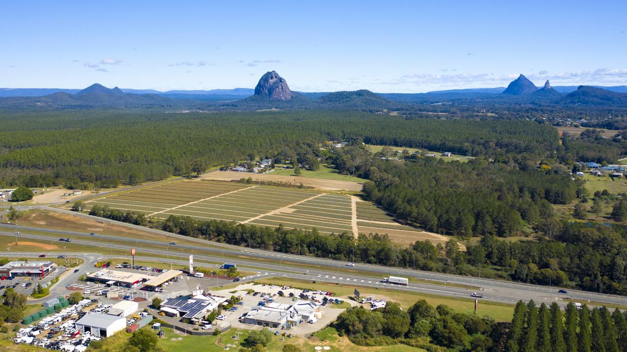 Sunshine Coast Council has approved a development application for a wave park at Glass House Mountains.