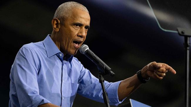 TOPSHOT - Former US President Barack Obama speaks as he campaigns for US Vice President and Democratic presidential candidate Kamala Harris in Pittsburgh, Pennsylvania, on October 10, 2024. (Photo by RYAN COLLERD / AFP)