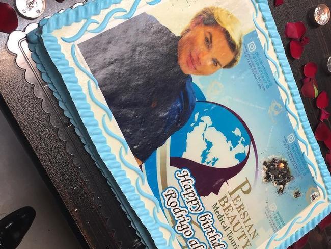 The amazing birthday cake Rodrigo was presented with by the organisers of his surgery holiday. Picture: Rodrigo Alves/Instagram