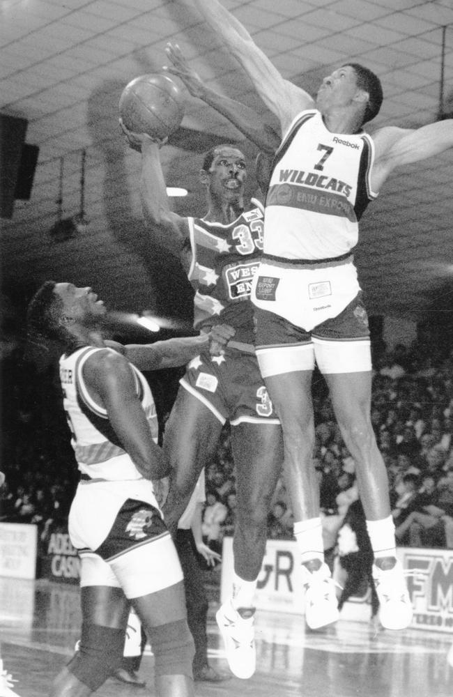 Kendal “Tiny” Pinder (left) while playing for Perth Wildcats.