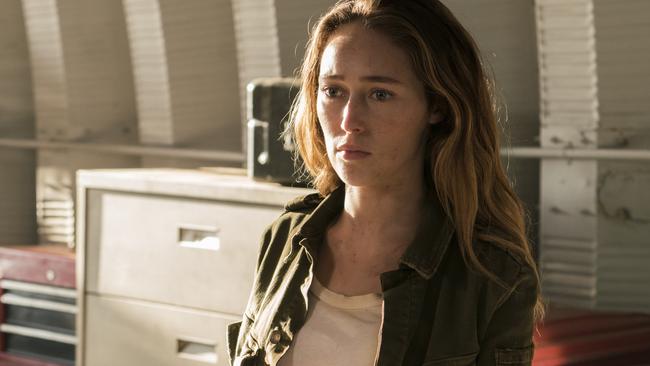 Alycia Debnam-Carey has promised her character Alicia is going to go a bit Michonne on us this season.