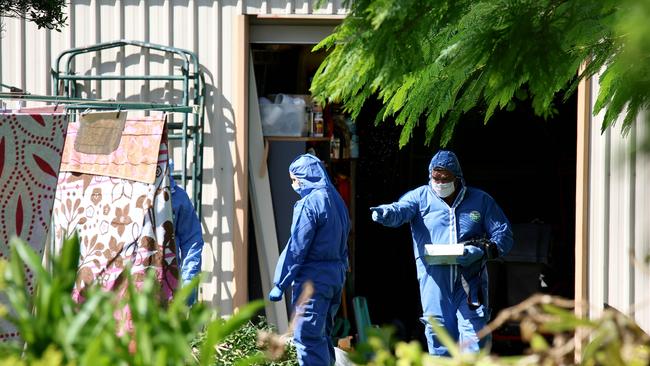 Police and Forensic officers attend alleged murder scene at Burpengary East. Picture: NCA NewsWire/ David Clark