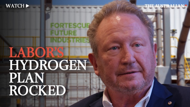 Labor's energy strategy takes hit, Andrew Forrest abandons Green Hydrogen