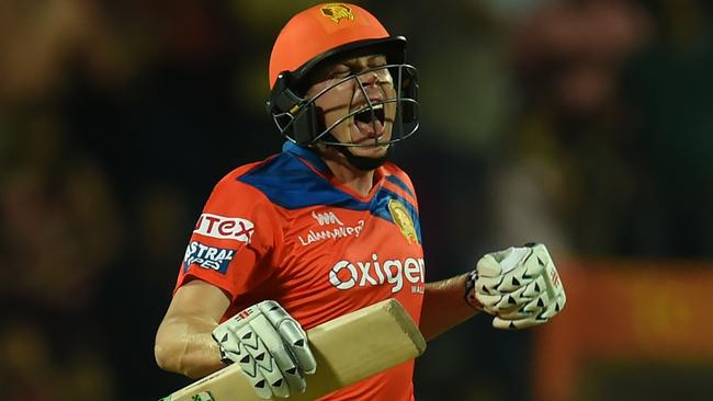 Birthday boy James Faulkner sealed a last-ball win for the Gujarat Lions over Pune.