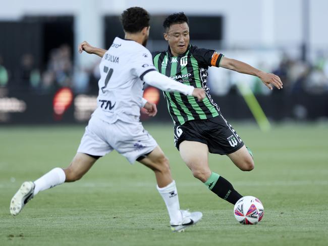 MELBOURNE, AUSTRALIA – DECEMBER 07: Tomoki Imai of Western United controls the ball during the round seven A-League Men match between Western United and Macarthur FC at Ironbark Fields, on December 07, 2024, in Melbourne, Australia. (Photo by Martin Keep/Getty Images)