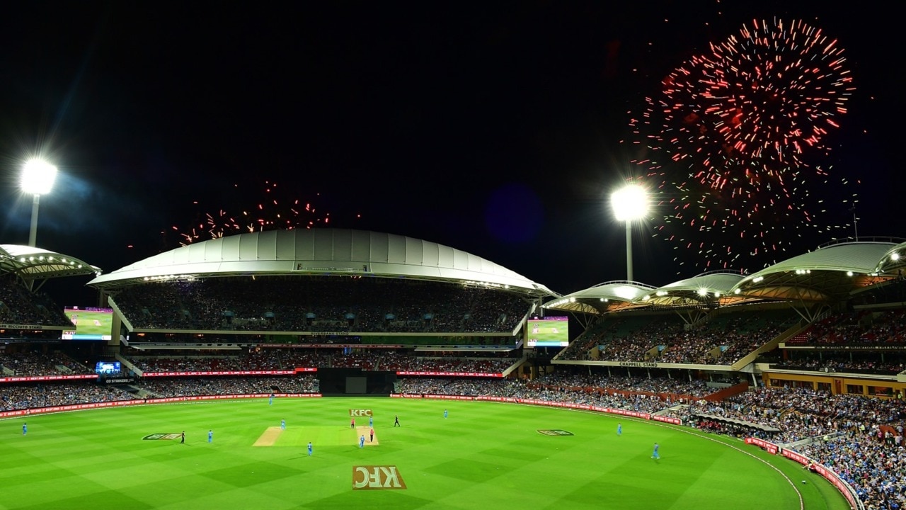 SA Police Union launch bid to ban beer cans at Adelaide Oval