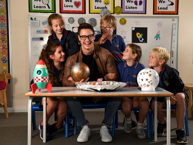 Matt Agnew is helping promote careers in science. He is pictured with St Anthony's Primary School students Sienna Malin, Lily Brown, Harry Downs, Paige Hills, Cormac Fowles. Picture: Tricia Watkinson