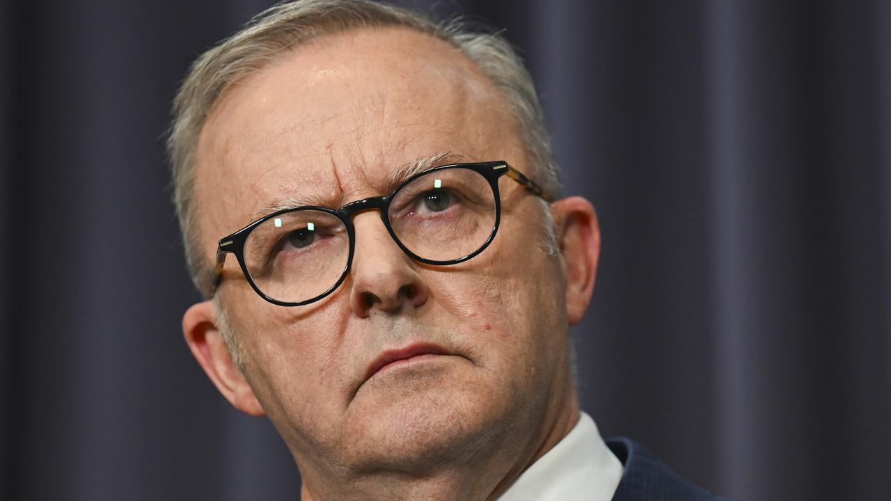 Campbell: Feeble response to key issue could cost Albo the election