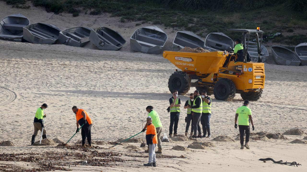 A massive clean up is now underway at Coogee beach. Picture: NewsWire/Damian Shaw