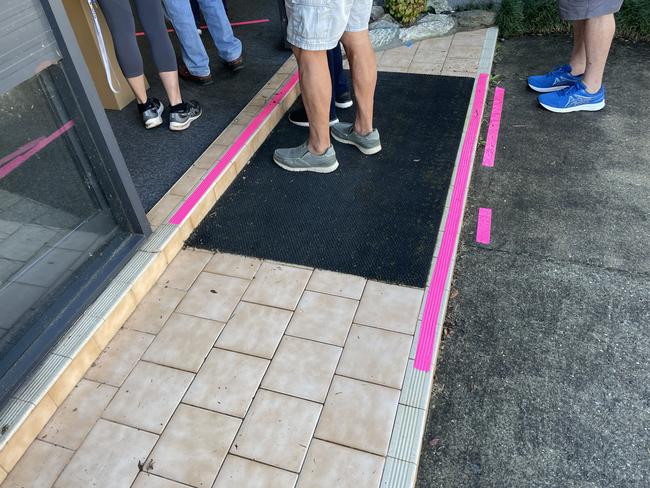 The entry to the early voting centre on Lake Rd, Port Macquarie.