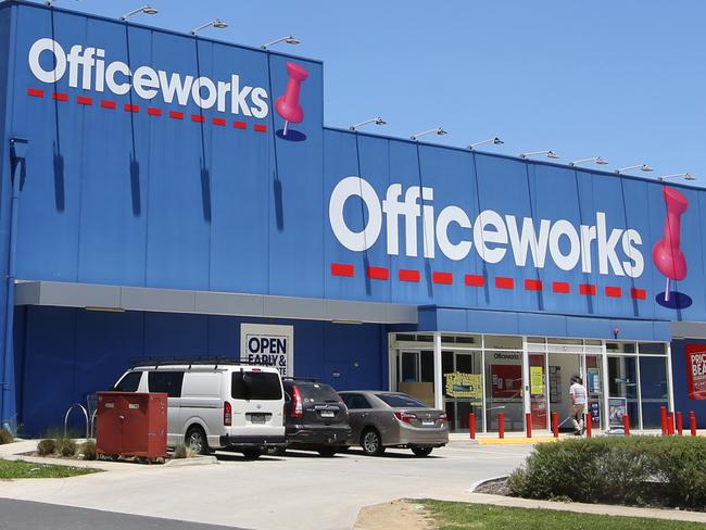 January 3,  generic shots of the vacant land site at 185 Canterbury Rd in Bayswater North. Officeworks  which is next to the vacant land. Picture: Stuart Milligan