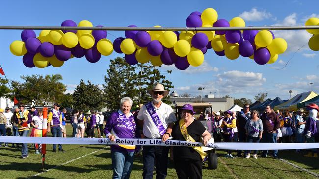 Faces of the Gladstone Relay for Life 2019 Helen Mann and Neil Golding with patron Liz Cunningham