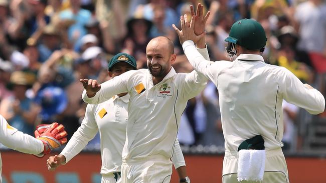 Nice Garry: Nathan Lyon MCG Boxing Day record video: Australia v ...