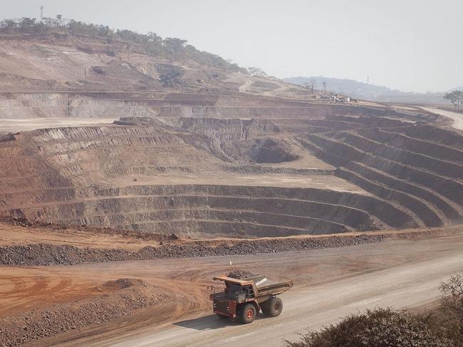 Agnès Callamard, Amnesty International’s Secretary General, stressed that the time is now for mining companies to allocate some of their massive profits to stopping human rights violations.