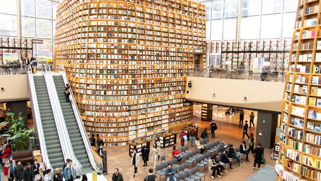 The grand Starfield Library in Coex Mall. Photo: Bankrx