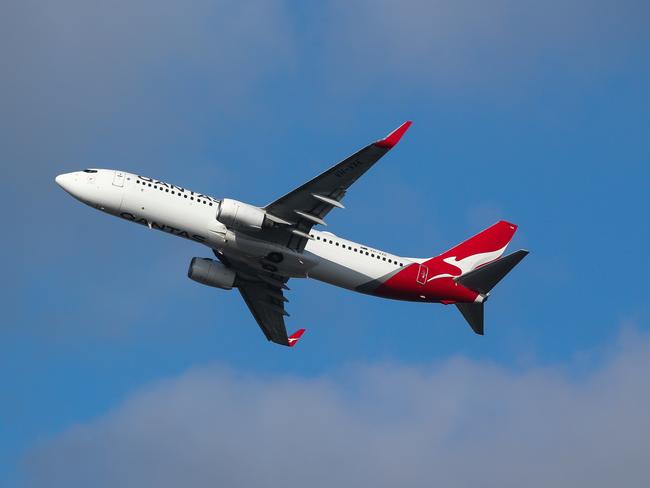 SYDNEY, AUSTRALIA : Newswire Photos SEPTEMBER 04 2023: A general view of a Qantas Plane taking off at Sydney Airport. NCA Newswire / Gaye Gerard