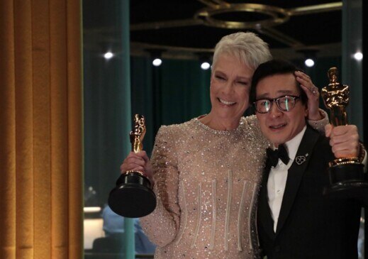 Academy Awards 2023: Ke Huy Quan and Jamie Lee Curtis win supporting  accolades | The Chronicle
