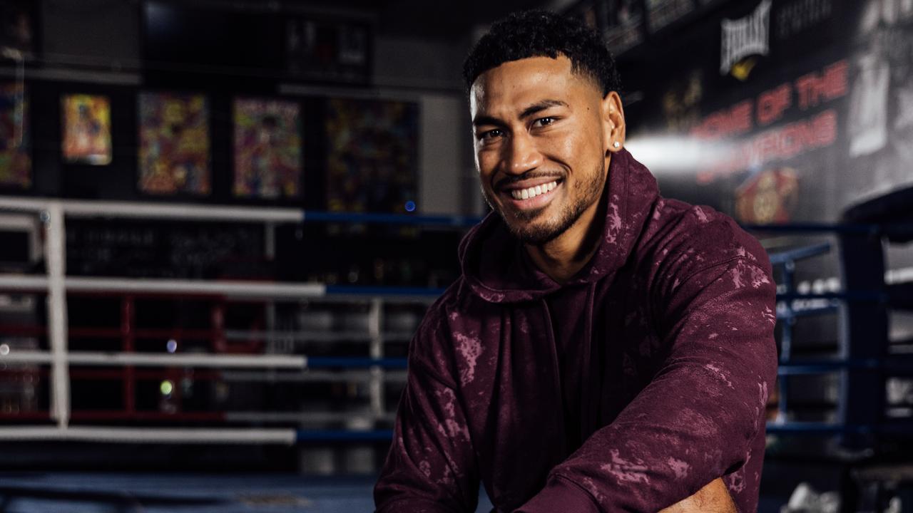 Boxer Paulo Aokuso has signed a sponsorship deal with Under Armour after just three fights.