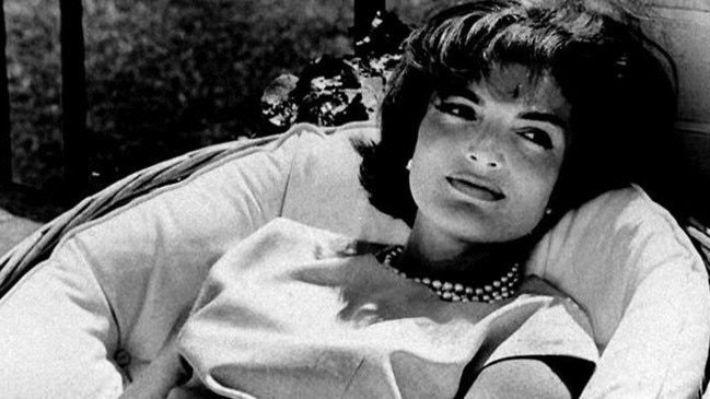 This December 1961 file photo shows former US First Lady Jacqueline Kennedy Onassis relaxing in a chair, a few weeks after former President John F. Kennedy won the US presidential election. Kennedy's wife Jacqueline pleaded with him to allow her and their children stay with him in event of a nuclear Armageddon, around the time of the Cuban missile crisis, a report on new audio tapes said September 12, 2011.  AFP PHOTO Picture: Afp